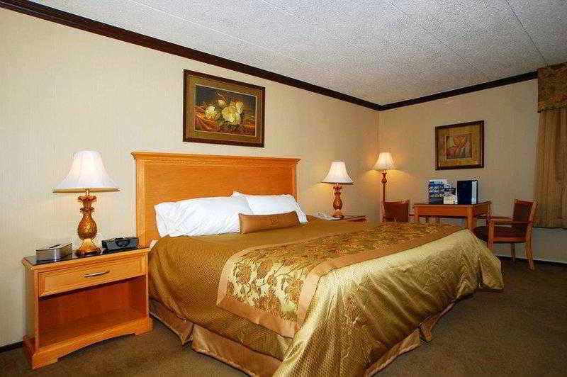 Econo Lodge Quakertown Bagian luar foto