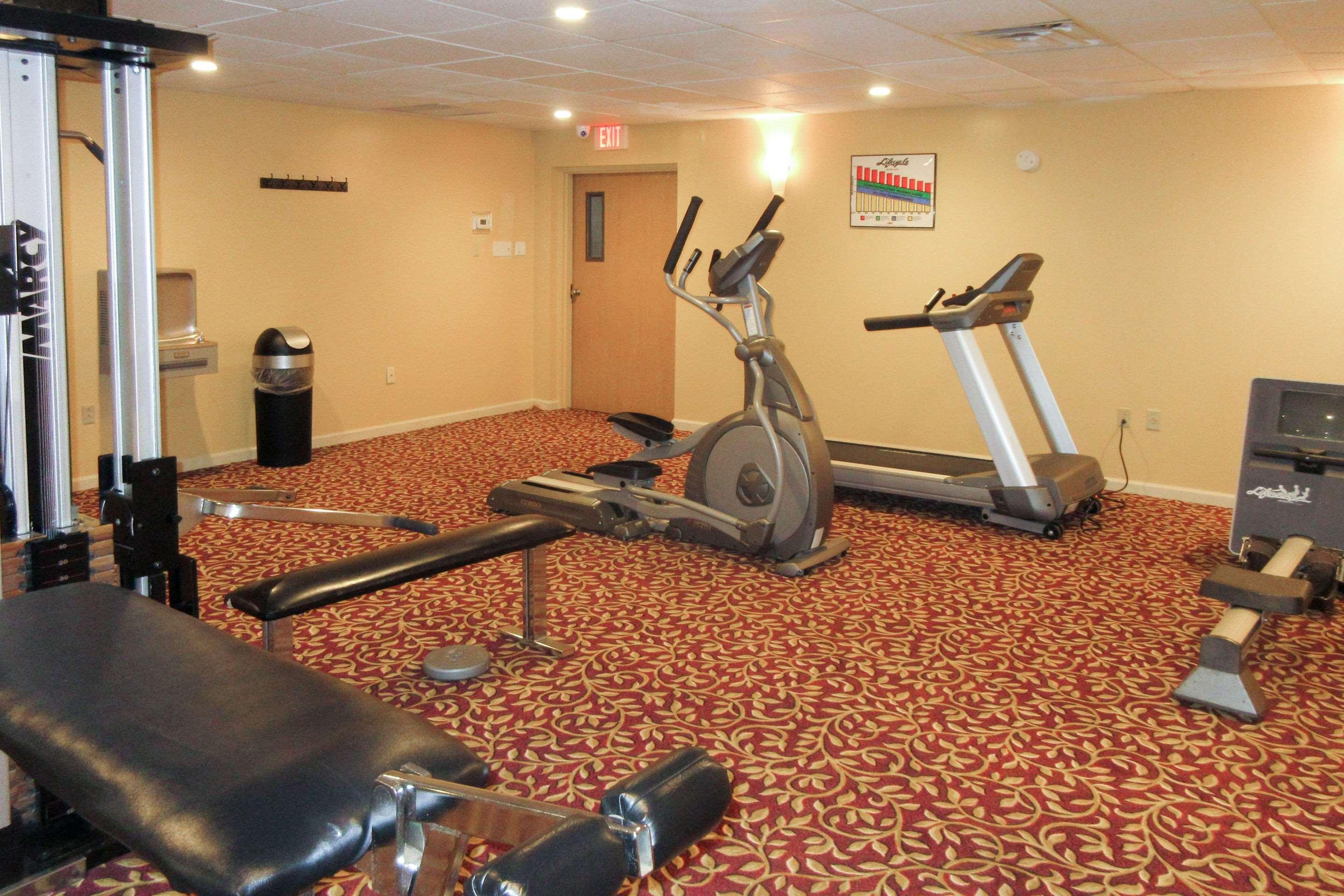 Econo Lodge Quakertown Bagian luar foto