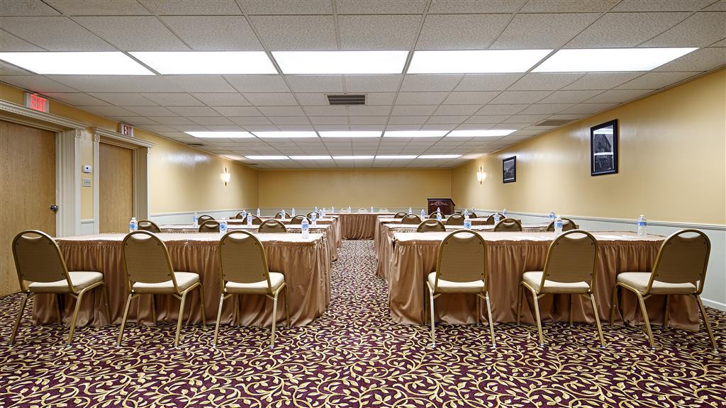 Econo Lodge Quakertown Bagian luar foto