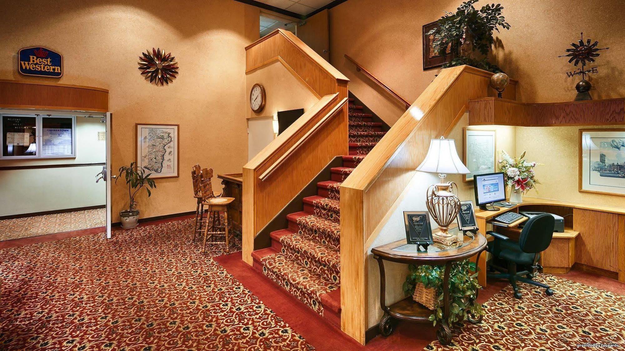 Econo Lodge Quakertown Bagian luar foto
